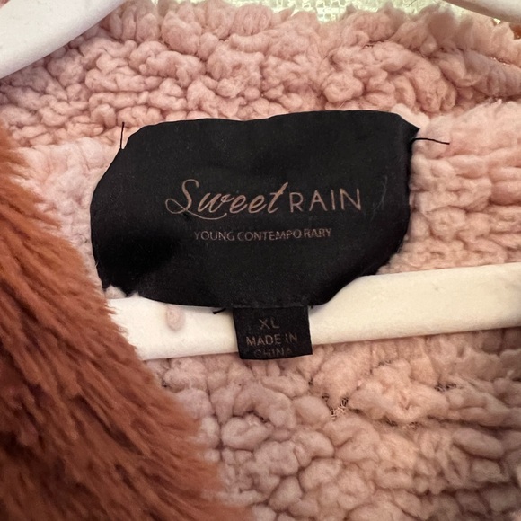 Sherpa Lined Retro Teddy Bear Jacket 🧸🪩 - Picture 3 of 5